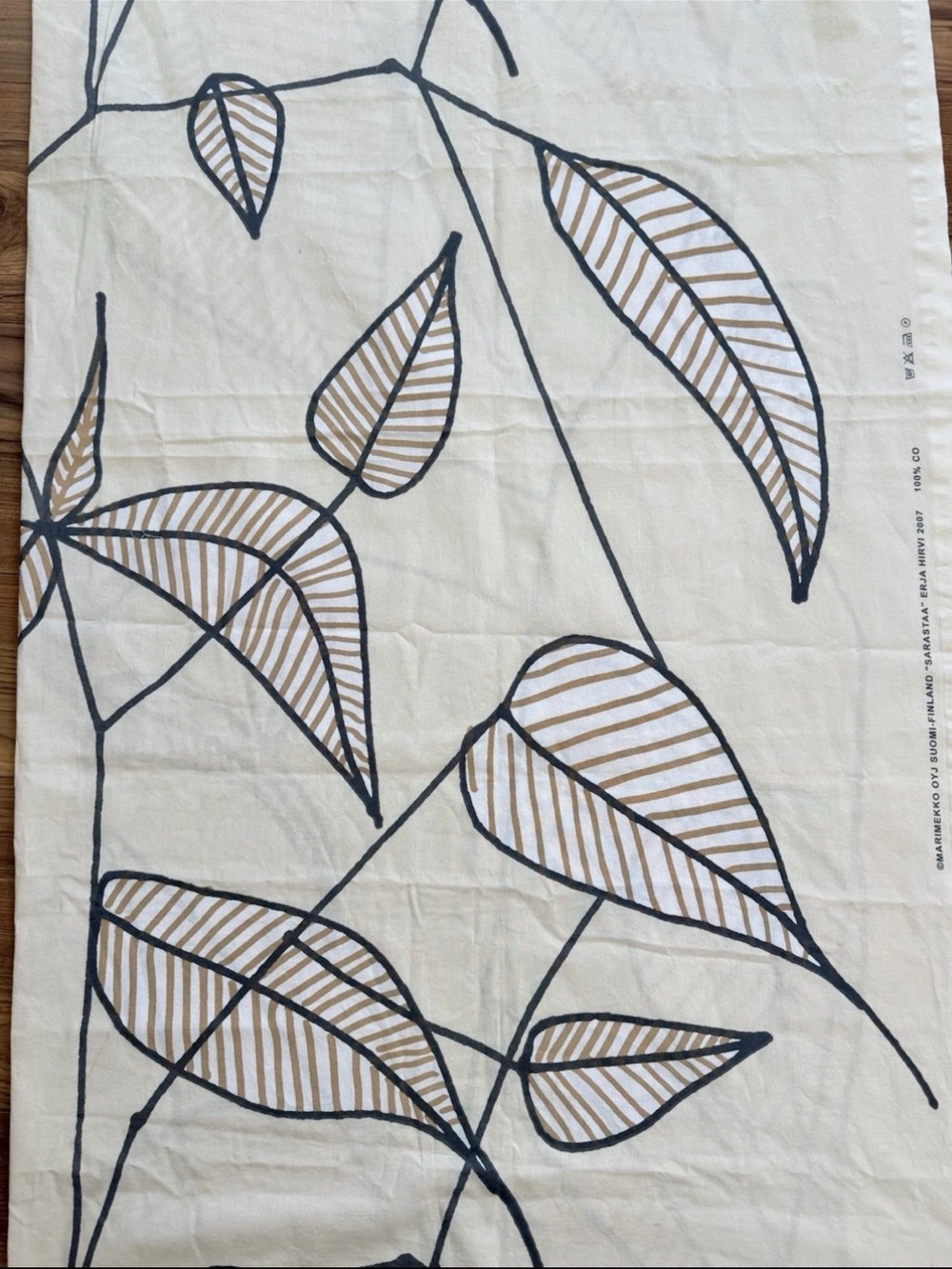 Marimekko Fabric Cream Leaves Sarastaa Erja Hirvi 2007 1 yrd + 19" L  x 54" W